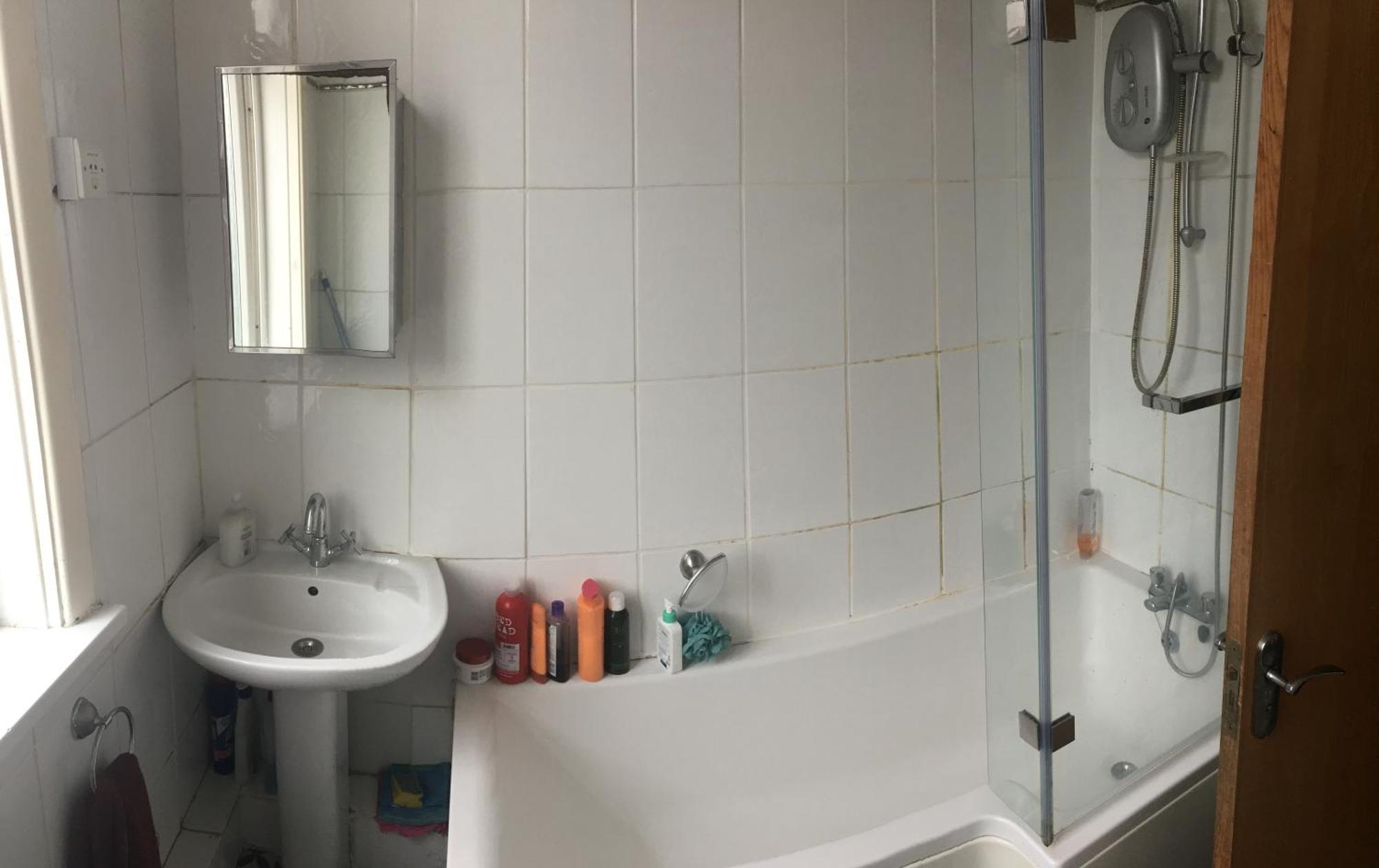 Single Room - Town & University Nearby, 24H Bus, Airport-Linked Manchester Exterior photo